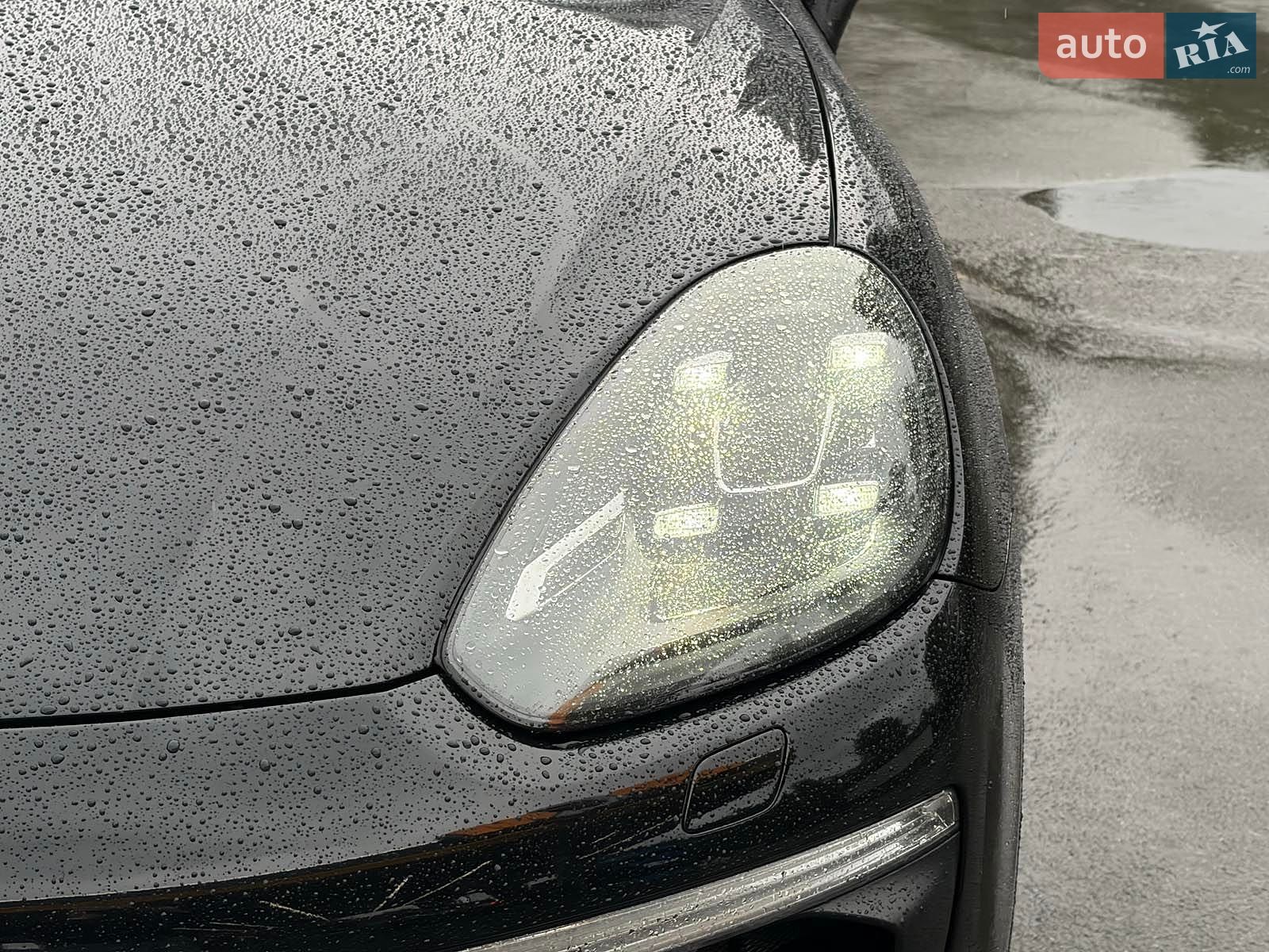 Porsche Cayenne 2017 VIN WP1ZZZ92ZHKA31212 фото оголошення 5 з 40