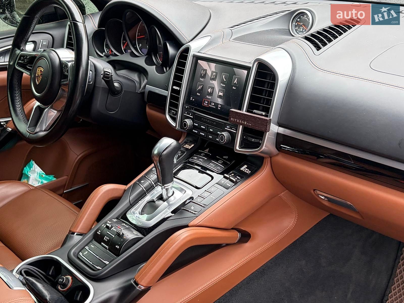 Porsche Cayenne 2017 VIN WP1ZZZ92ZHKA31212 фото оголошення 20 з 40
