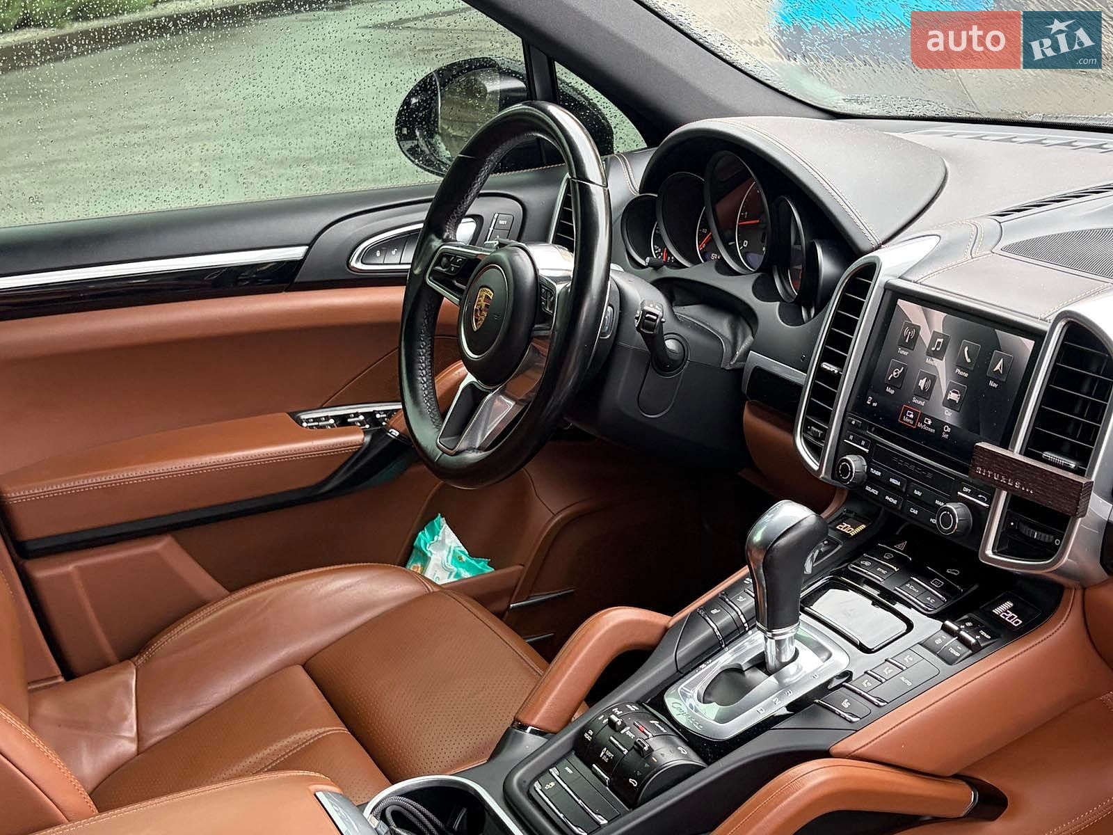 Porsche Cayenne 2017 VIN WP1ZZZ92ZHKA31212 фото оголошення 21 з 40