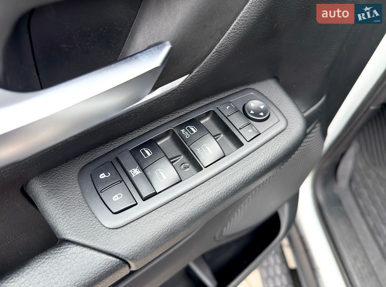 Dodge RAM 1500 2019 VIN 1C6SRFFT5KN593323 фото оголошення 22 з 40