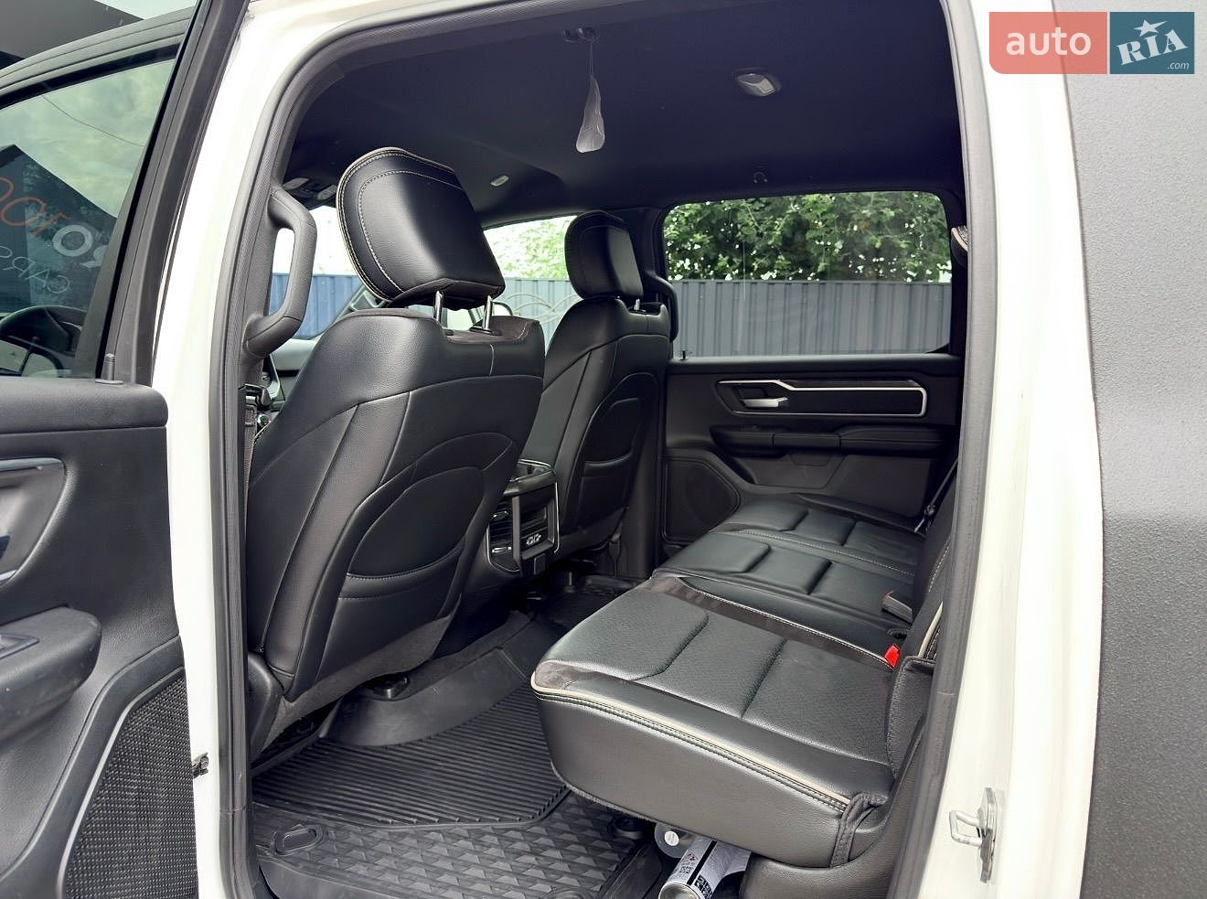 Dodge RAM 1500 2019 VIN 1C6SRFFT5KN593323 фото оголошення 26 з 40