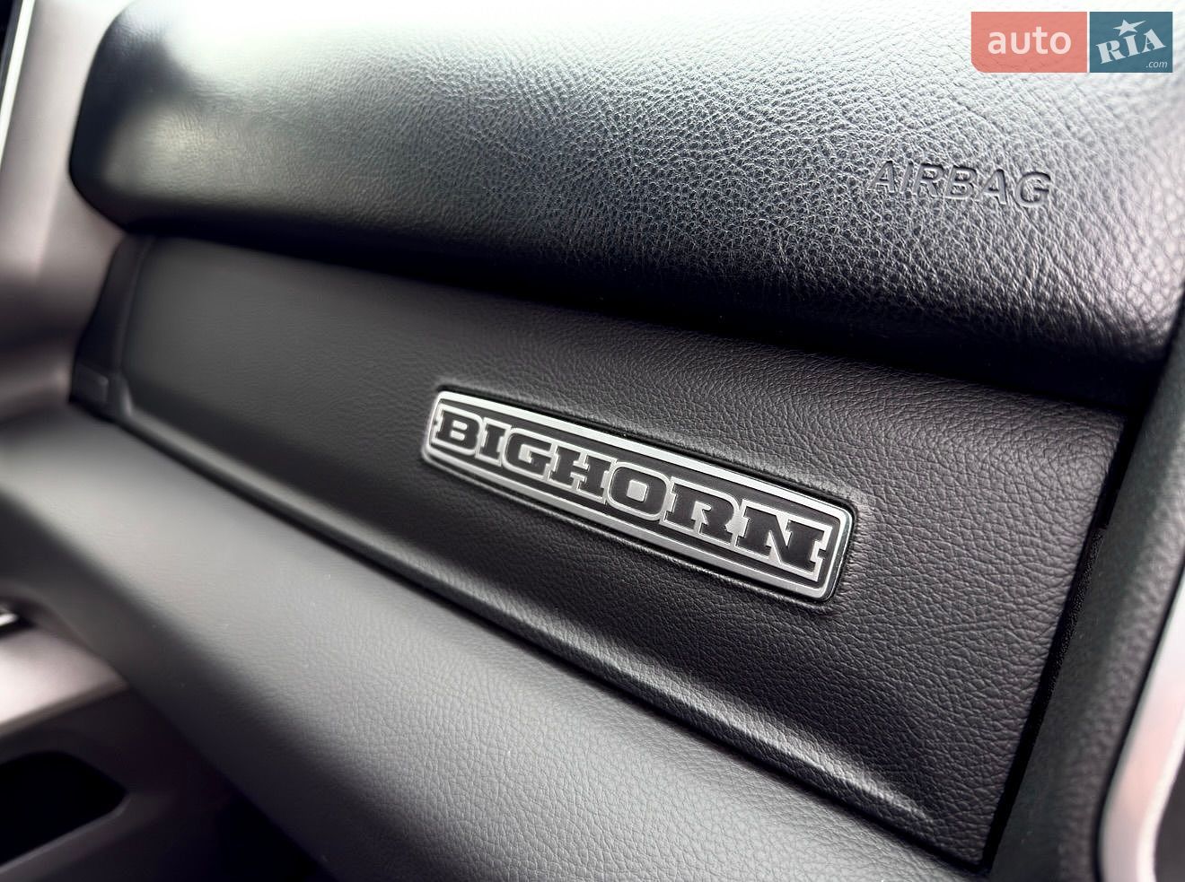 Dodge RAM 1500 2019 VIN 1C6SRFFT5KN593323 фото оголошення 32 з 40