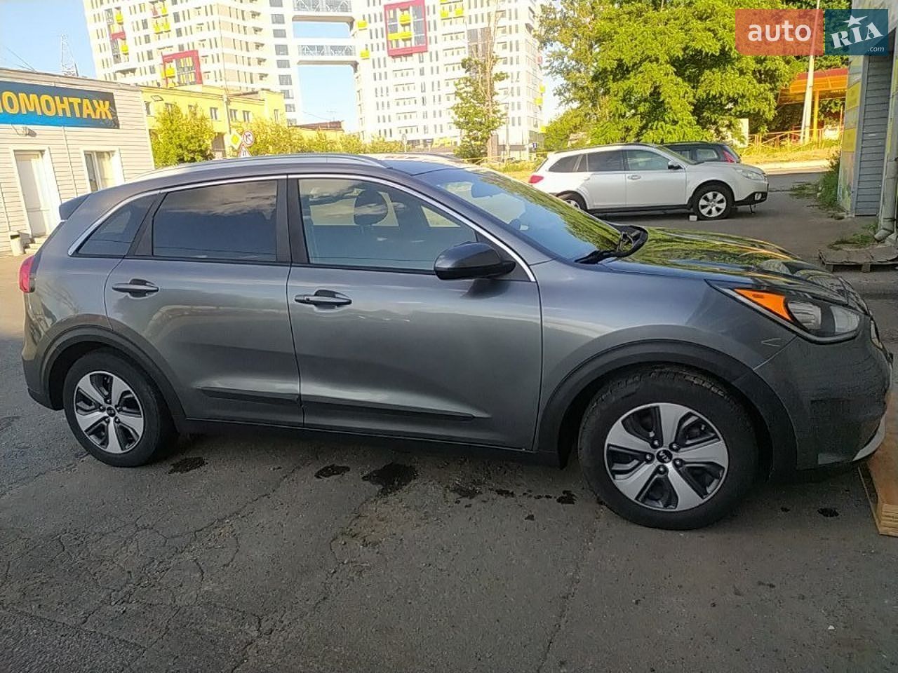 KIA Niro 2017 VIN KNDCB3LC3H5055796 фото оголошення 8 з 22