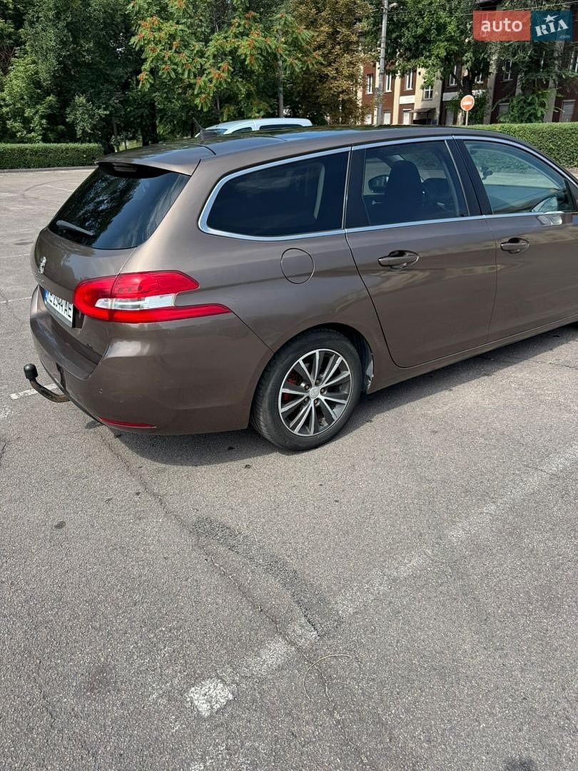 Peugeot 308 2014 VIN VF3LCBHZHES251675 фото оголошення 9 з 51