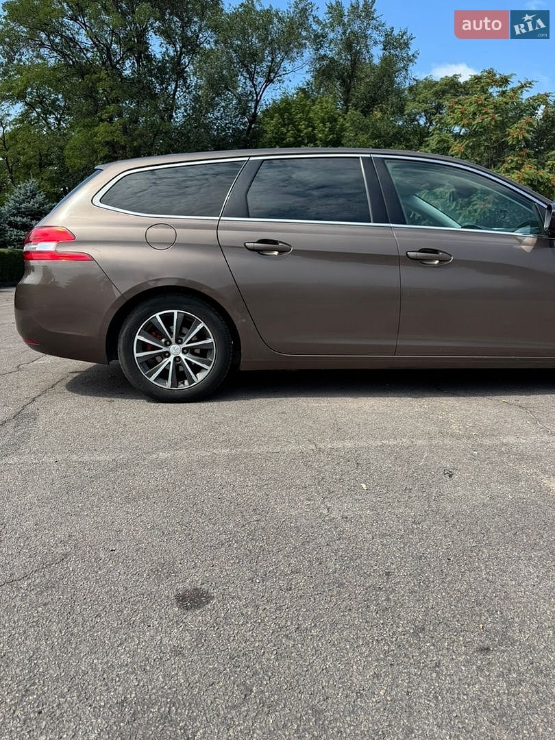 Peugeot 308 2014 VIN VF3LCBHZHES251675 фото оголошення 12 з 51