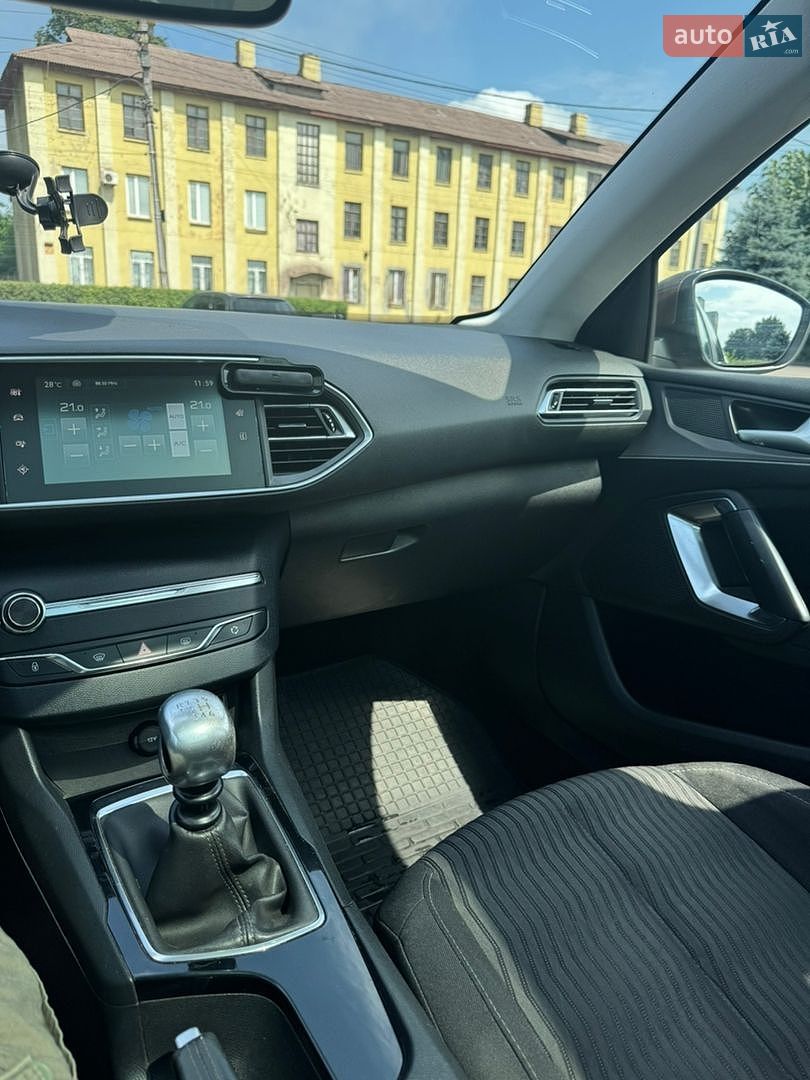 Peugeot 308 2014 VIN VF3LCBHZHES251675 фото оголошення 38 з 51