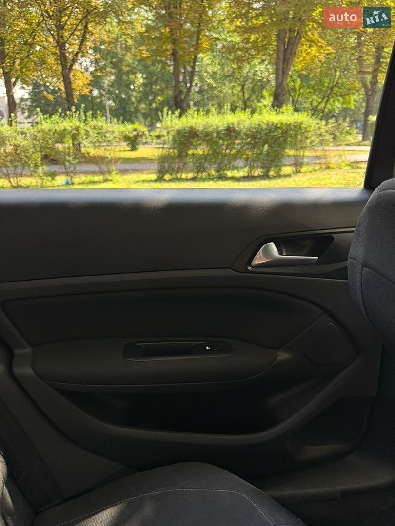 Peugeot 308 2014 VIN VF3LCBHZHES251675 фото оголошення 42 з 51