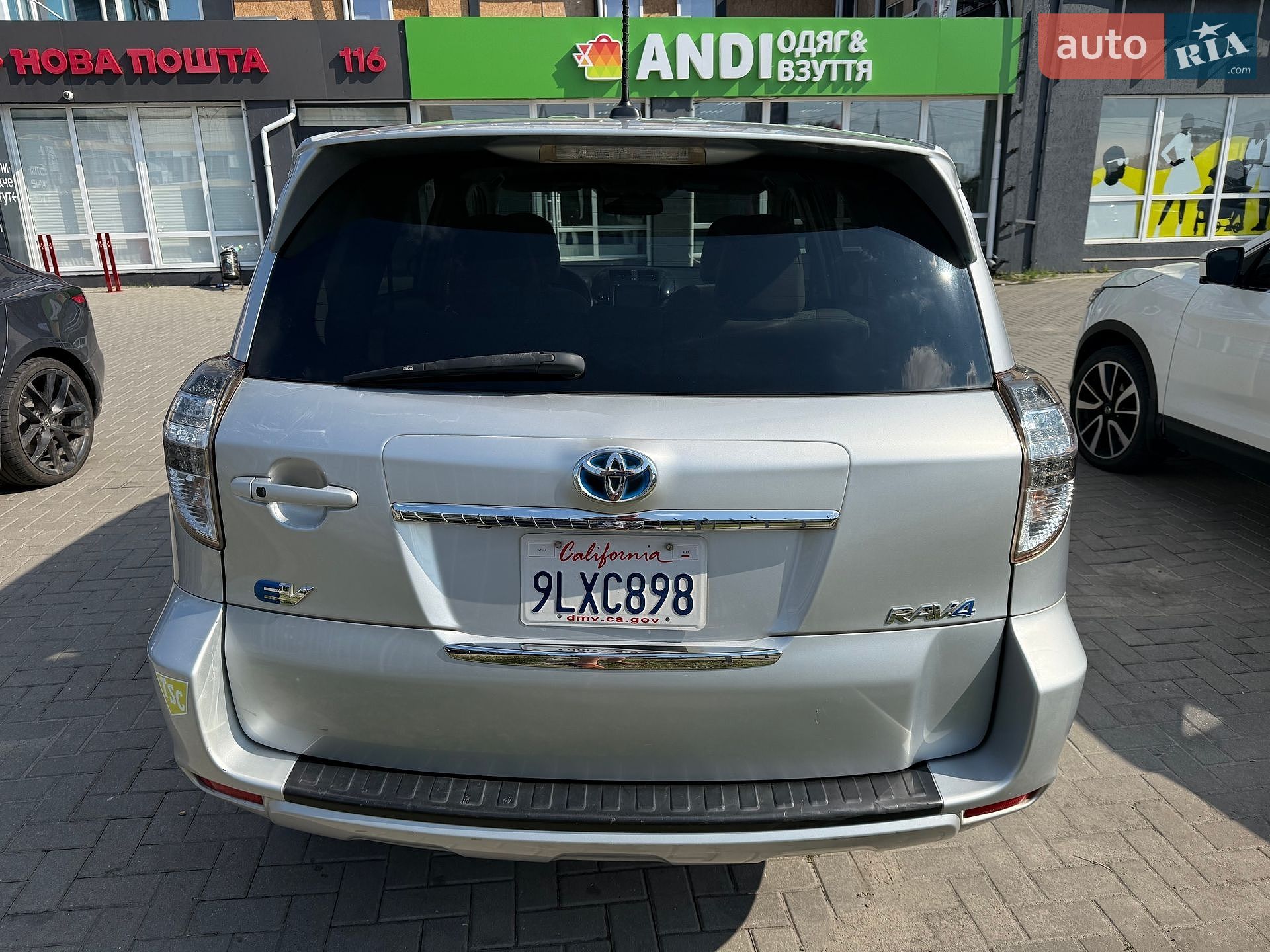 Toyota RAV4 EV 2012 VIN 2T3YL4DV6CW001421 фото оголошення 8 з 24
