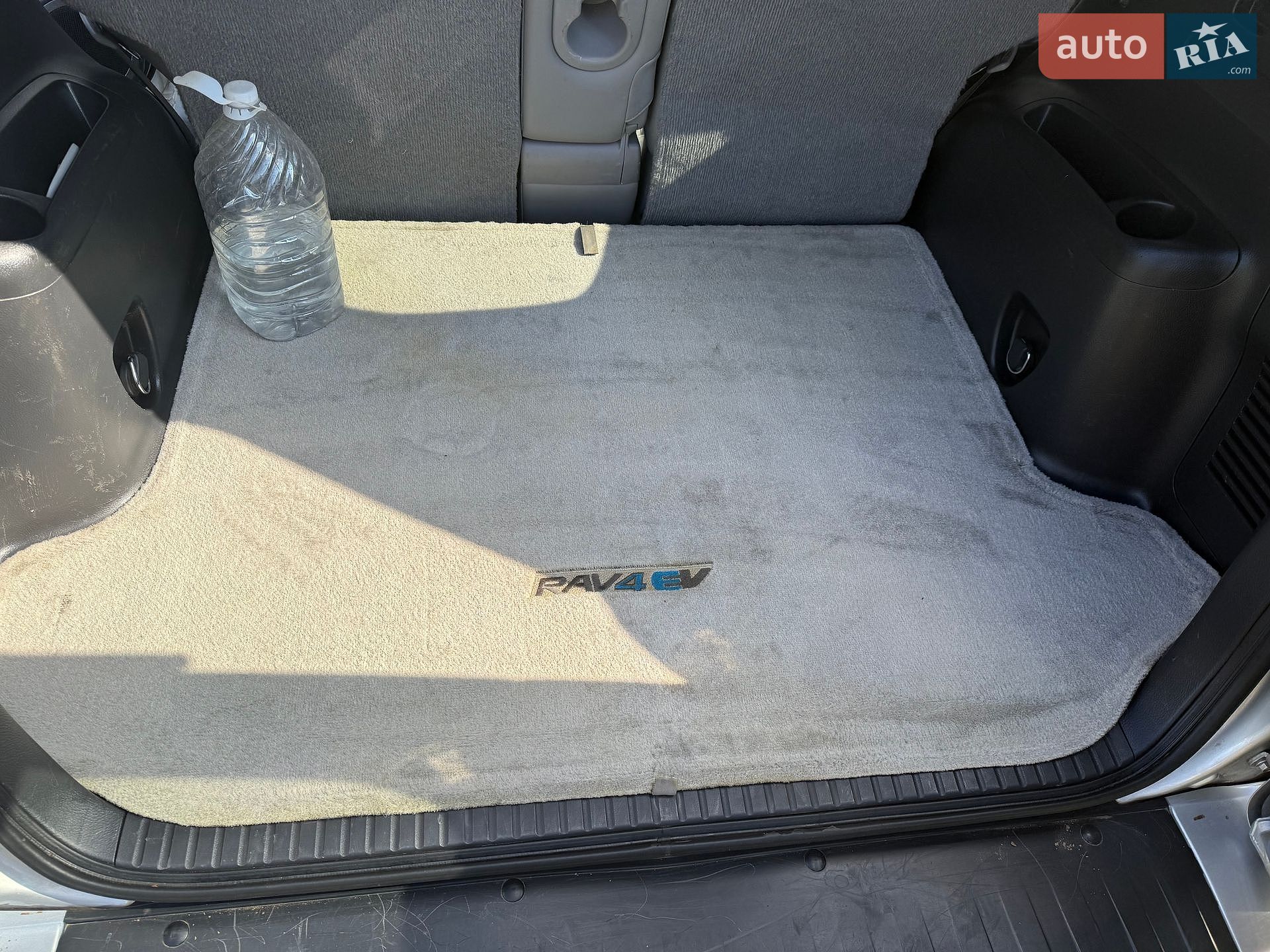 Toyota RAV4 EV 2012 VIN 2T3YL4DV6CW001421 фото оголошення 17 з 24