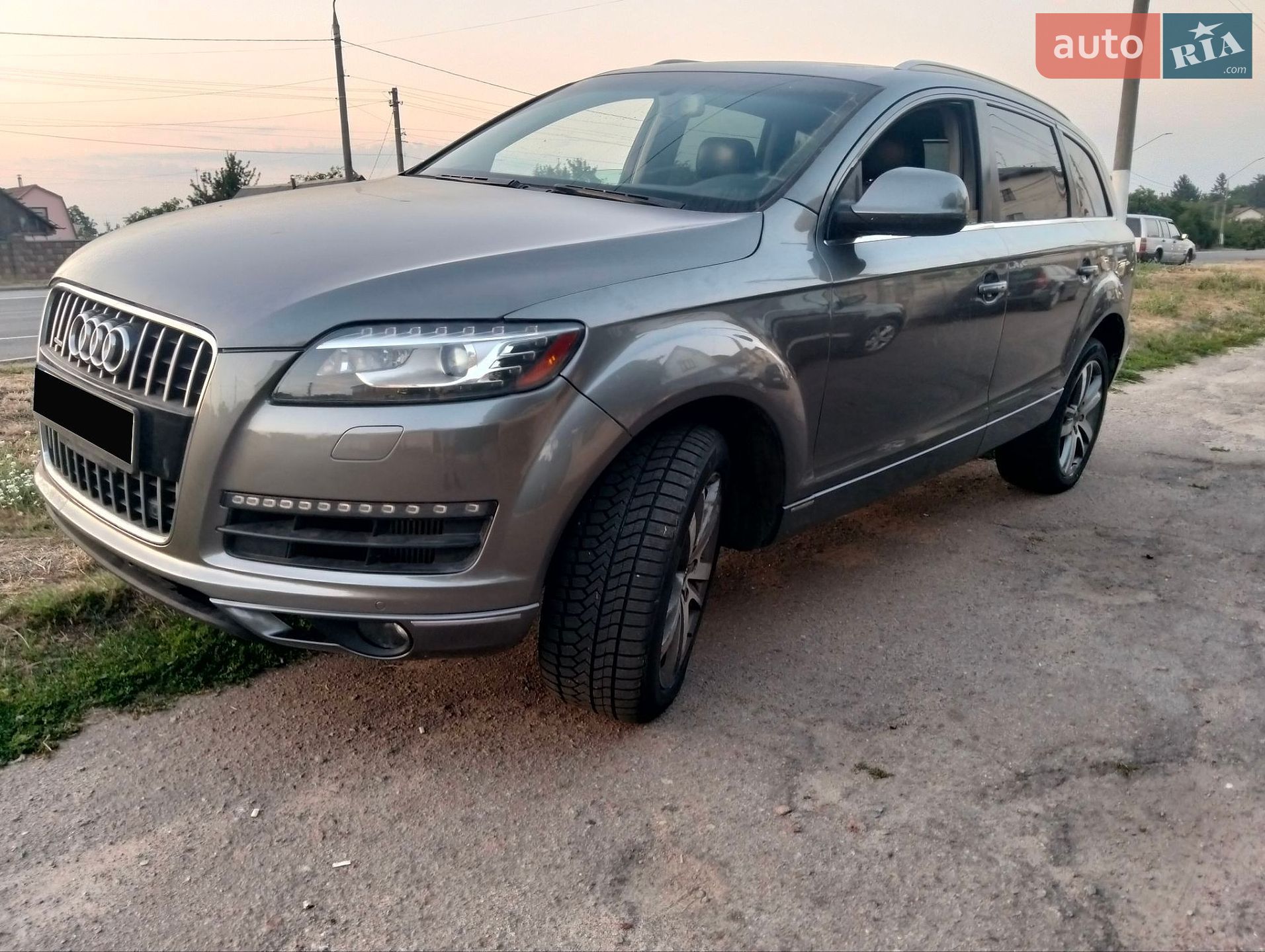 Audi Q7 2010 VIN WA1VMAFE0BD002730 фото оголошення 2 з 22