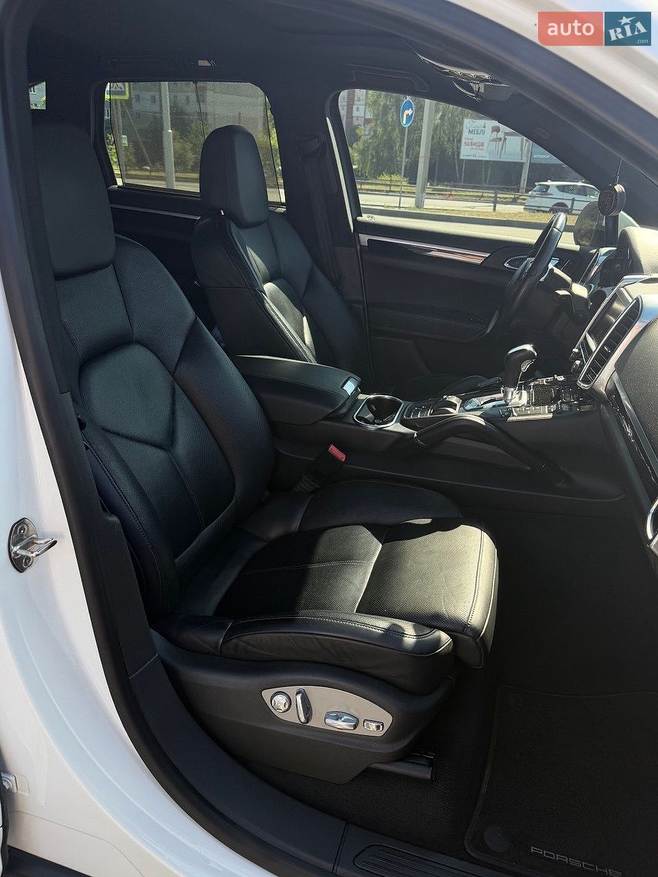 Porsche Cayenne 2013 VIN WP1AF2A28ELA34240 фото оголошення 15 з 31