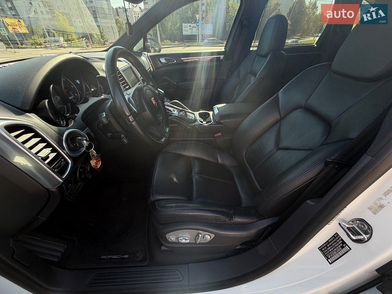 Porsche Cayenne 2013 VIN WP1AF2A28ELA34240 фото оголошення 19 з 31