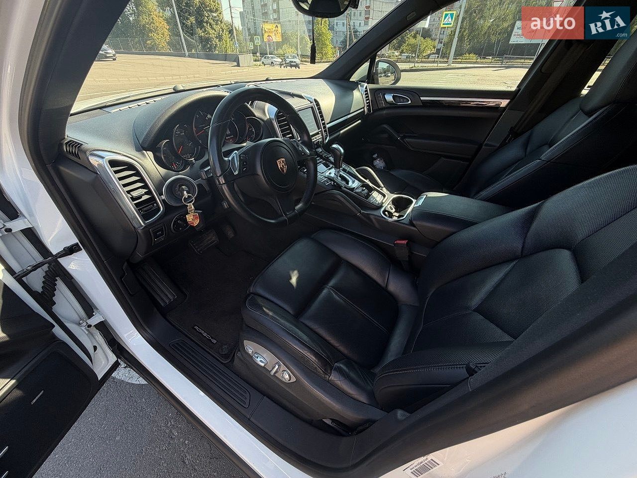 Porsche Cayenne 2013 VIN WP1AF2A28ELA34240 фото оголошення 16 з 31