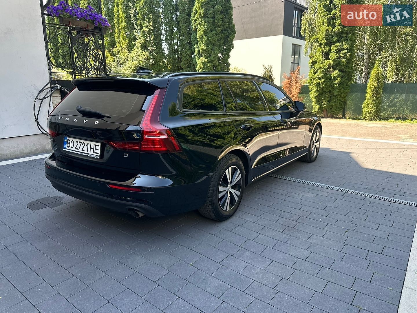 Volvo V60 2019 VIN YV1ZW72VDL2361774 фото оголошення 9 з 24