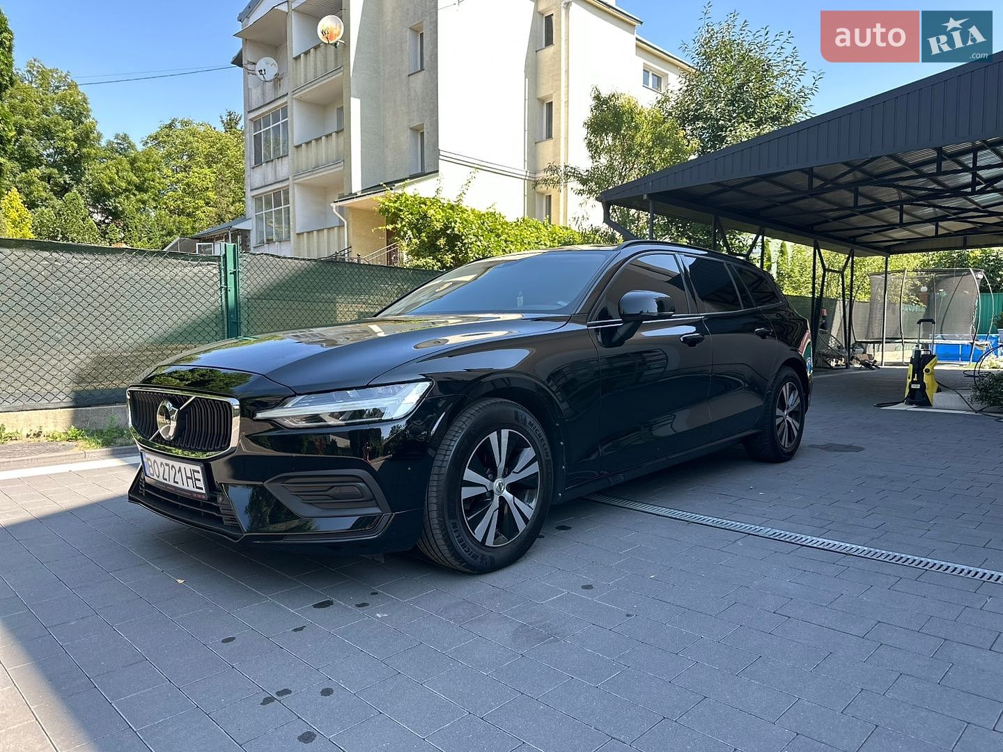Volvo V60 2019 VIN YV1ZW72VDL2361774 фото оголошення 3 з 24