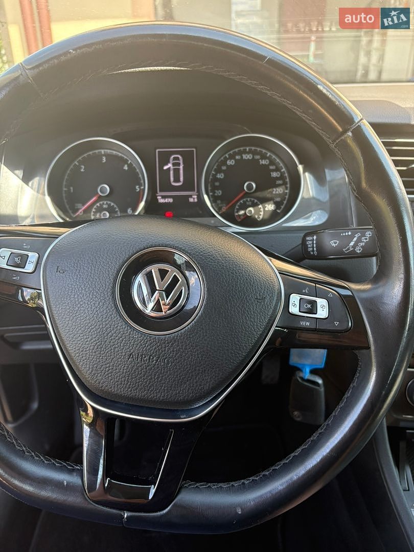 Volkswagen Golf 2019 VIN WVWZZZAUZKP565667 фото оголошення 17 з 28
