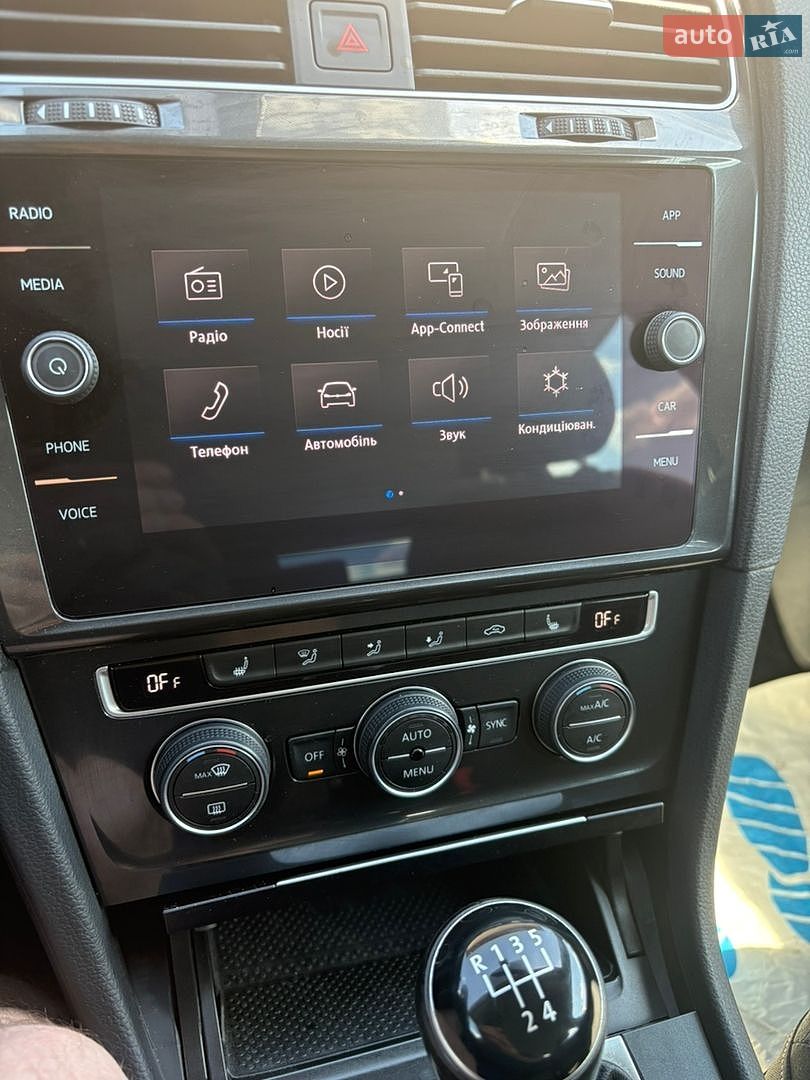 Volkswagen Golf 2019 VIN WVWZZZAUZKP565667 фото оголошення 18 з 28