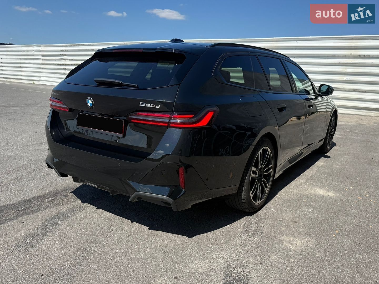 BMW 5 Series 2025 VIN WBA21GW030CW31083 фото оголошення 11 з 30