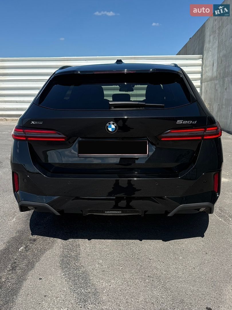 BMW 5 Series 2025 VIN WBA21GW030CW31083 фото оголошення 14 з 30