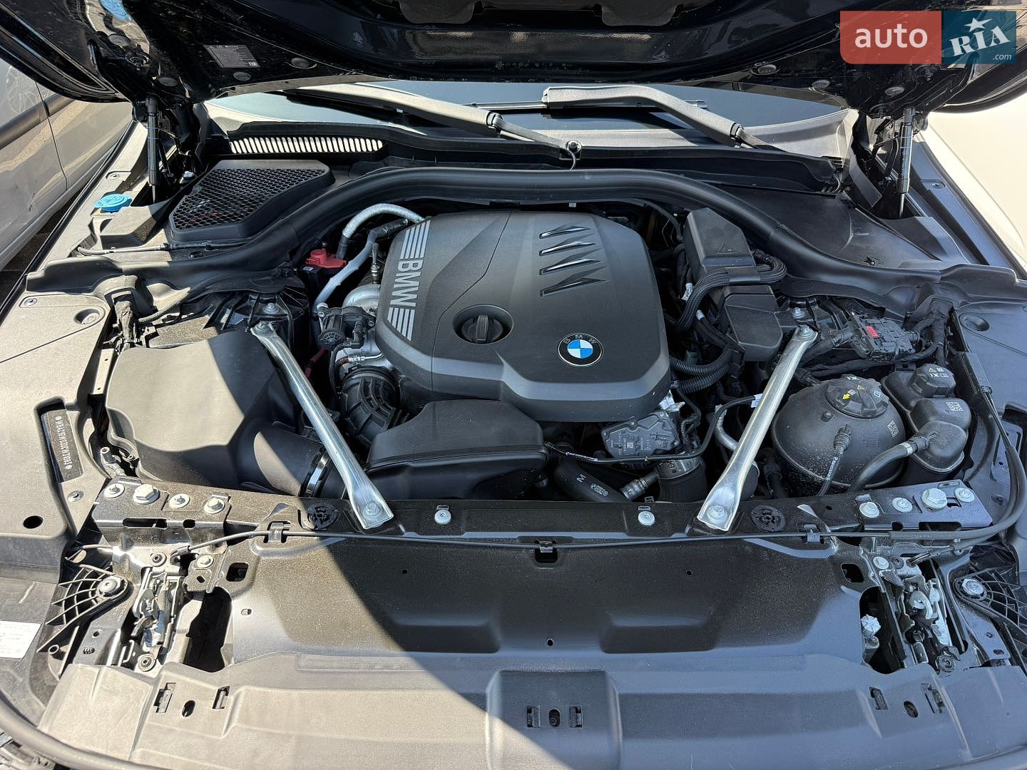 BMW 5 Series 2025 VIN WBA21GW030CW31083 фото оголошення 30 з 30
