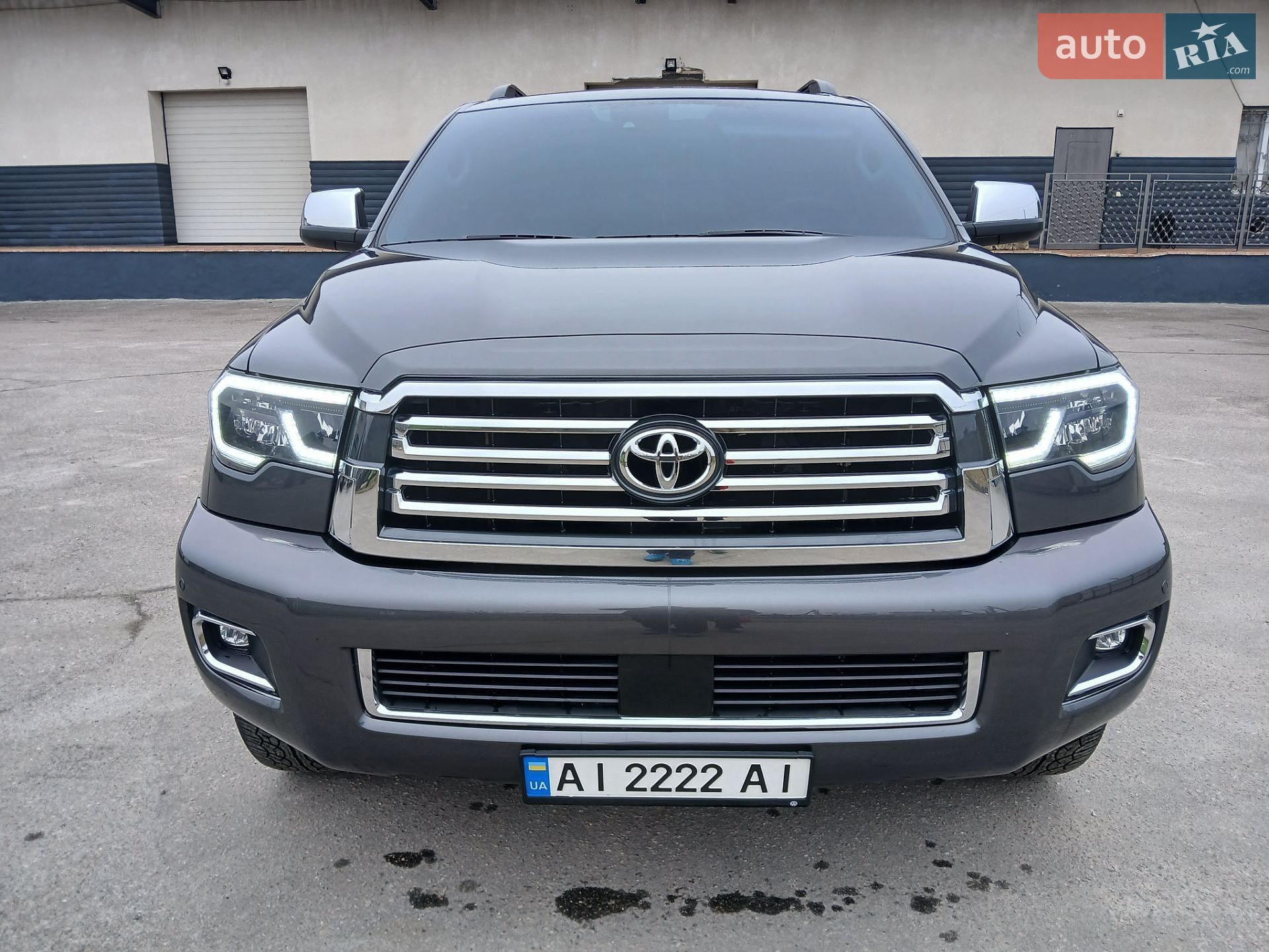 Toyota Sequoia 2018 VIN 5TDBY5G16JS162971 фото оголошення 23 з 36