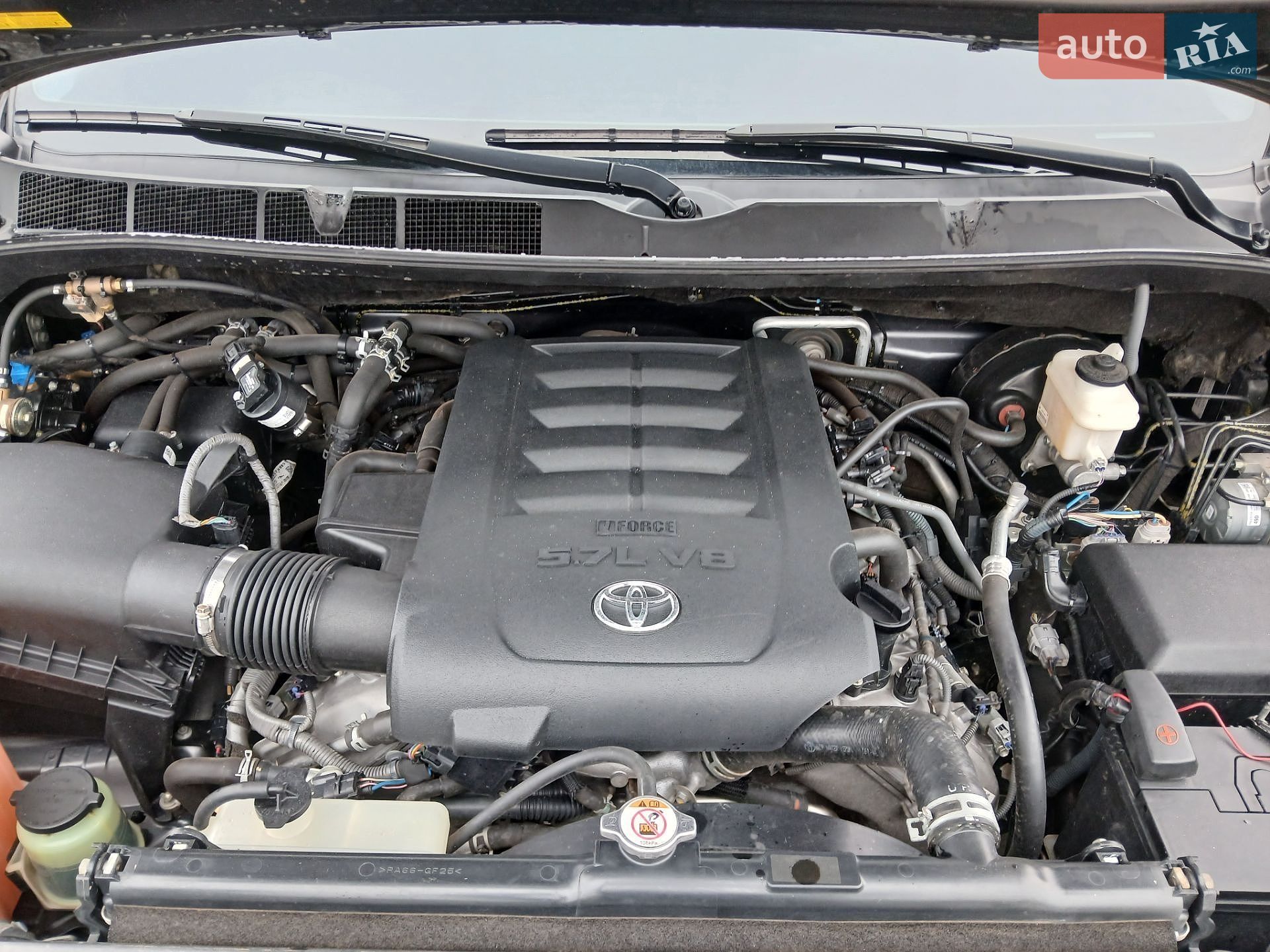 Toyota Sequoia 2018 VIN 5TDBY5G16JS162971 фото оголошення 36 з 36
