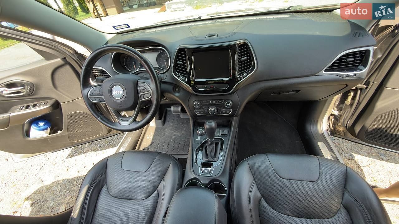 Jeep Cherokee 2019 VIN 1C4PJMDX0KD197824 фото оголошення 3 з 9