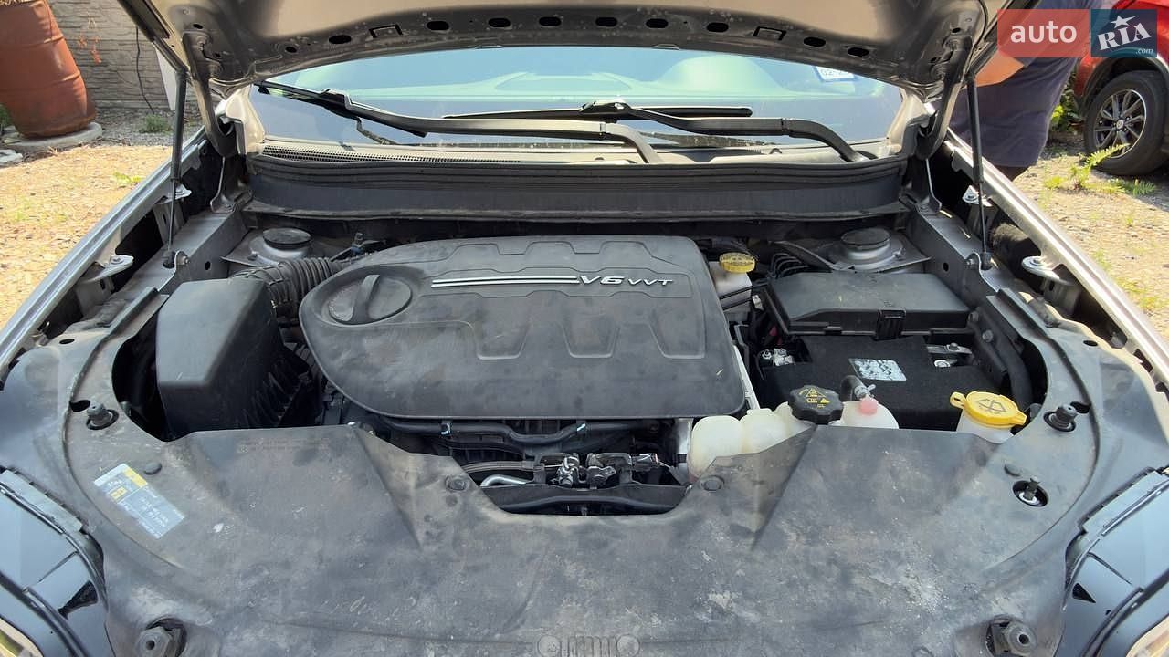 Jeep Cherokee 2019 VIN 1C4PJMDX0KD197824 фото оголошення 6 з 9