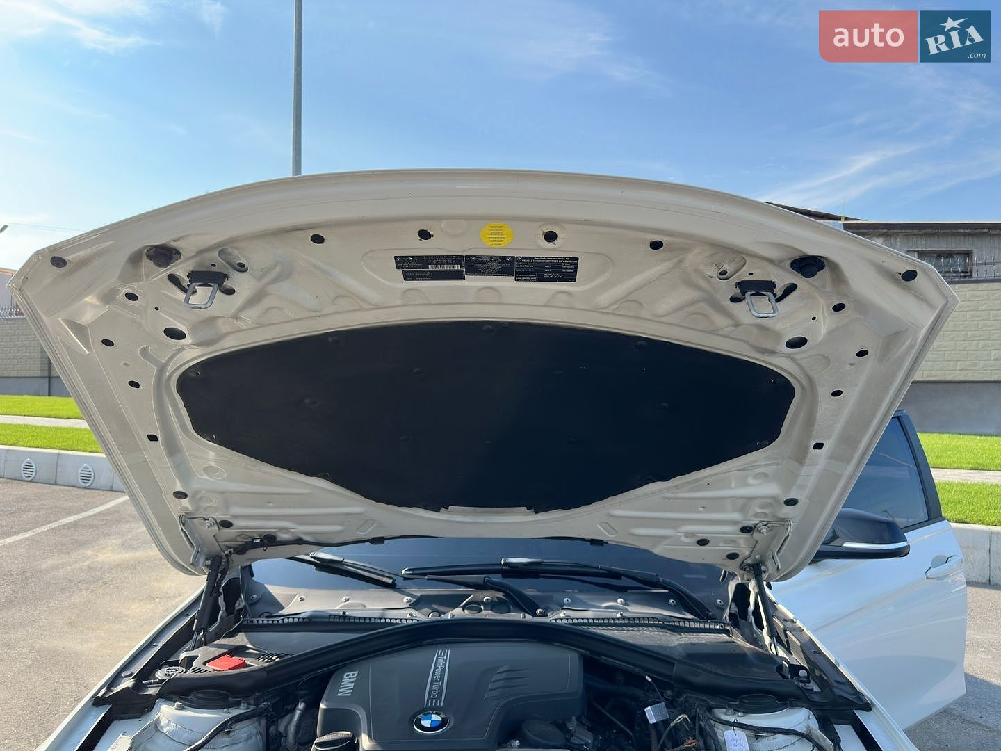 BMW 3 Series 2012 VIN WBA3A5G52CNP16301 фото оголошення 9 з 13