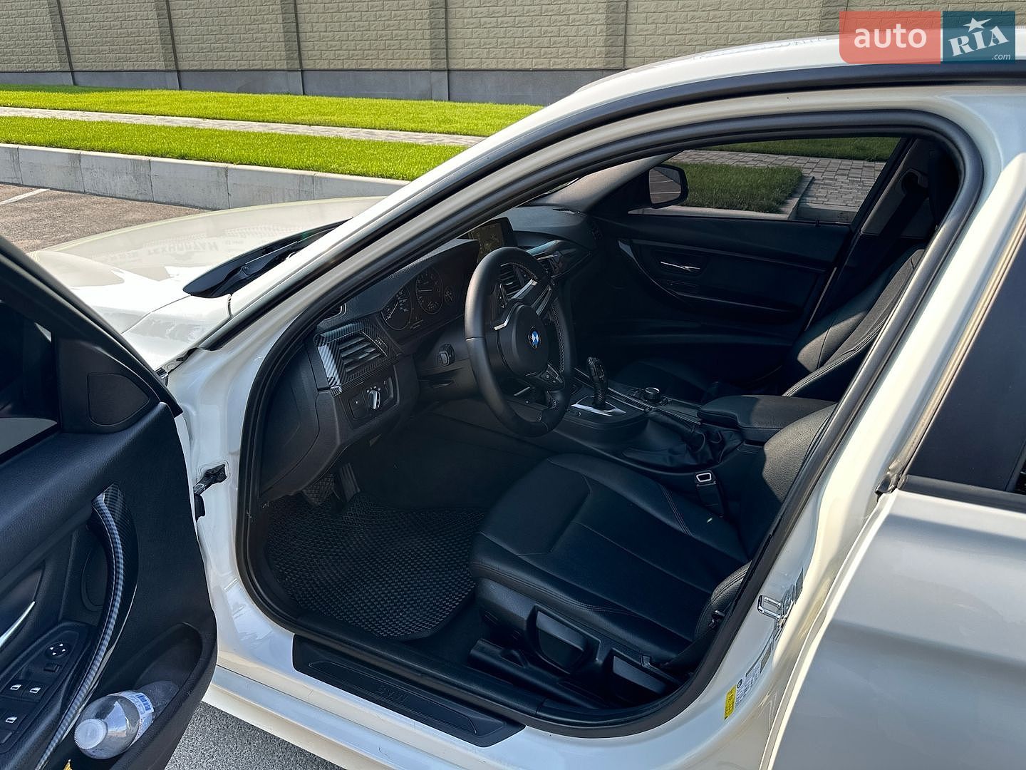 BMW 3 Series 2012 VIN WBA3A5G52CNP16301 фото оголошення 10 з 13