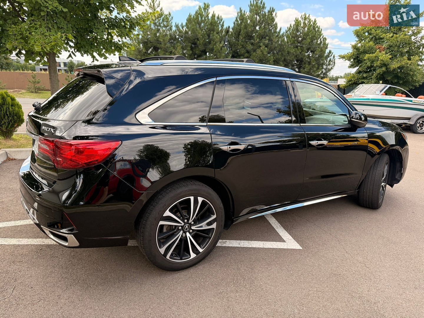 Acura MDX 2018 VIN 5J8YD7H54KL000053 фото оголошення 6 з 155