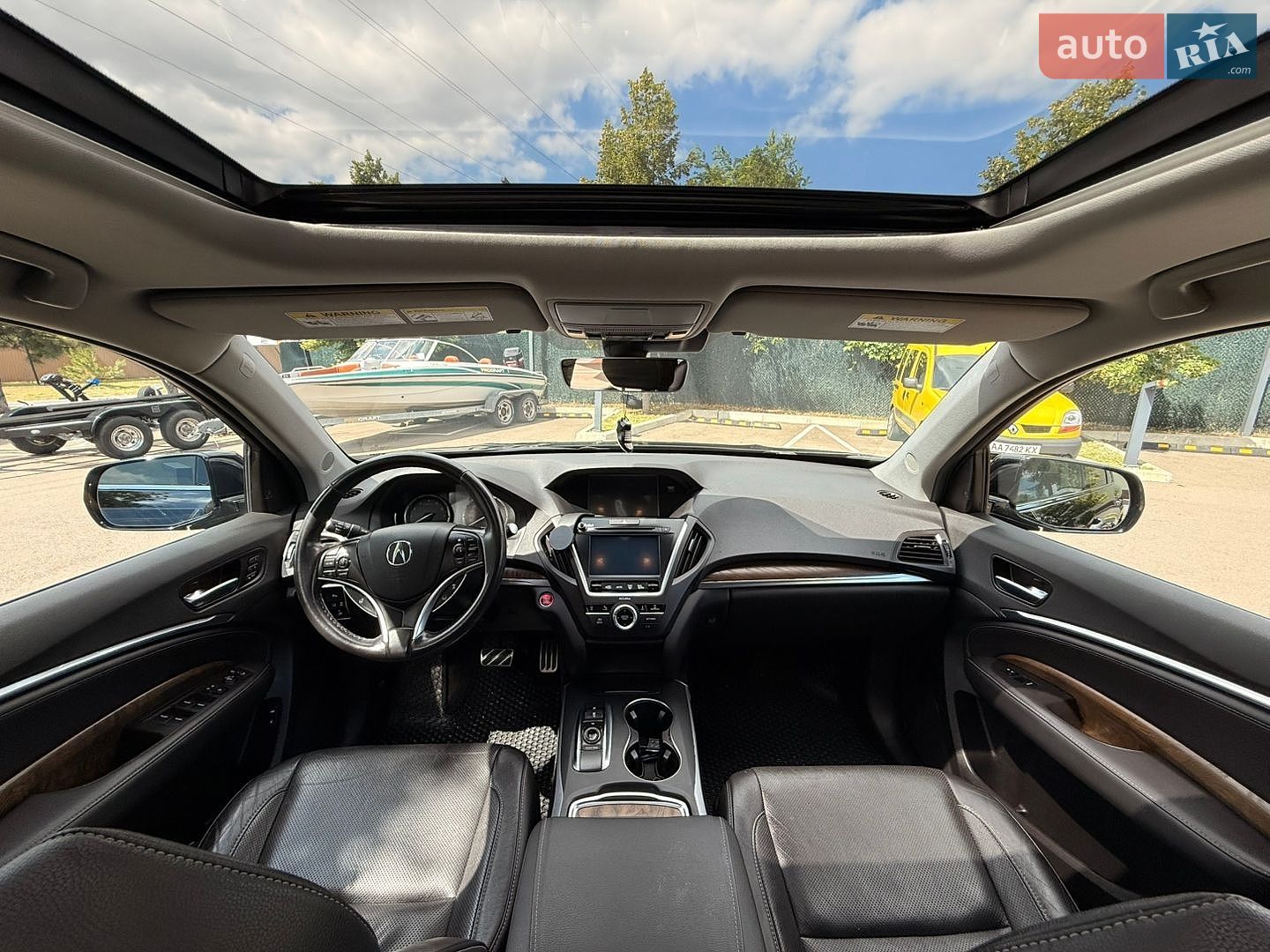 Acura MDX 2018 VIN 5J8YD7H54KL000053 фото оголошення 15 з 155