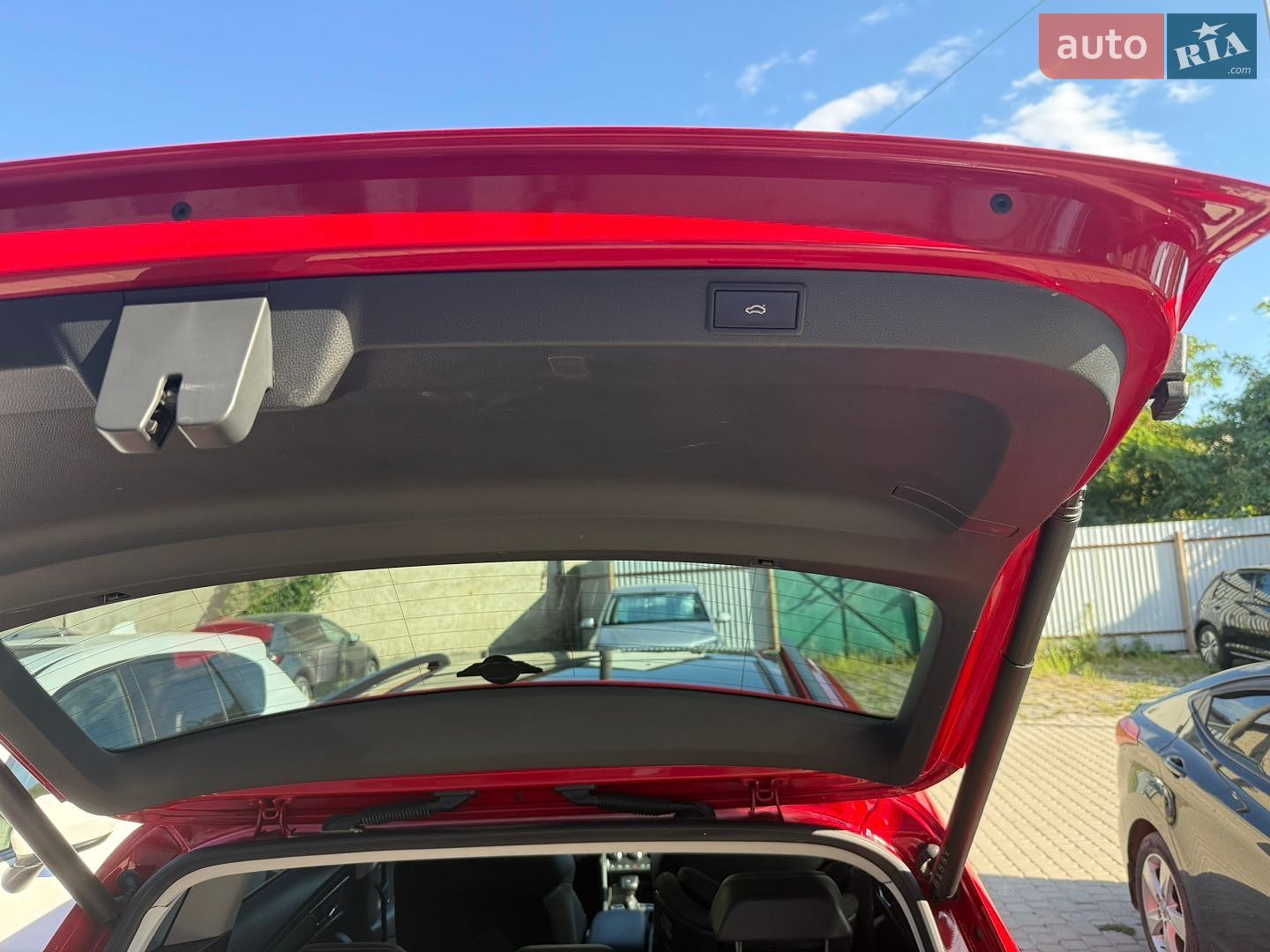 Skoda Karoq 2018 VIN TMBJR7NU8J2024339 фото оголошення 23 з 23