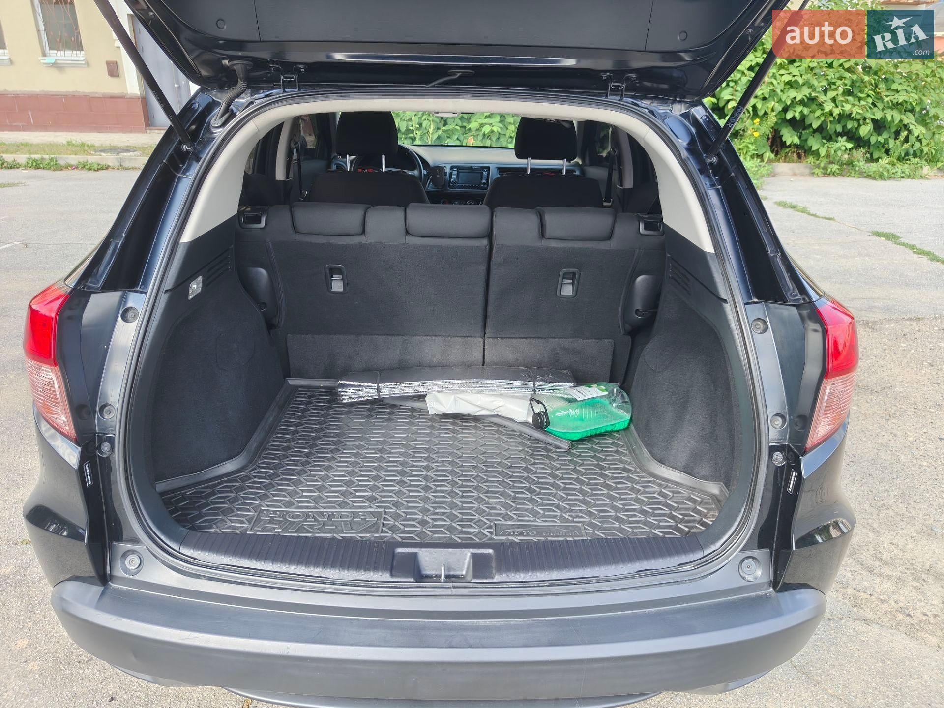 Honda HR-V 2018 VIN 3CZRU6H38JM721009 фото оголошення 6 з 25