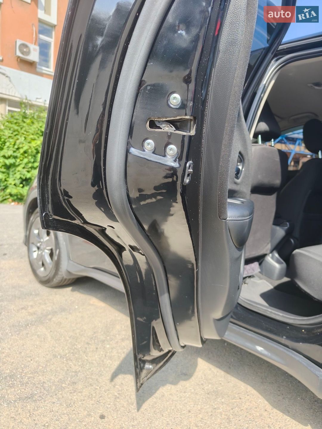 Honda HR-V 2018 VIN 3CZRU6H38JM721009 фото оголошення 18 з 25
