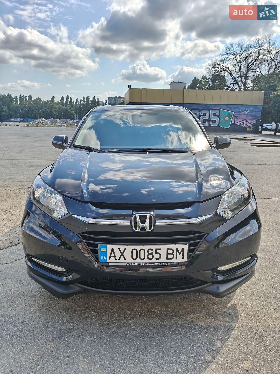 Honda HR-V 2018 VIN 3CZRU6H38JM721009 фото оголошення 3 з 25