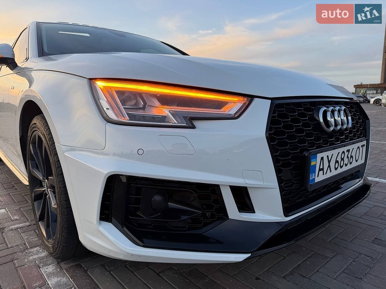 Audi A4 2018 VIN WAUENAF47KA036463 фото оголошення 6 з 74