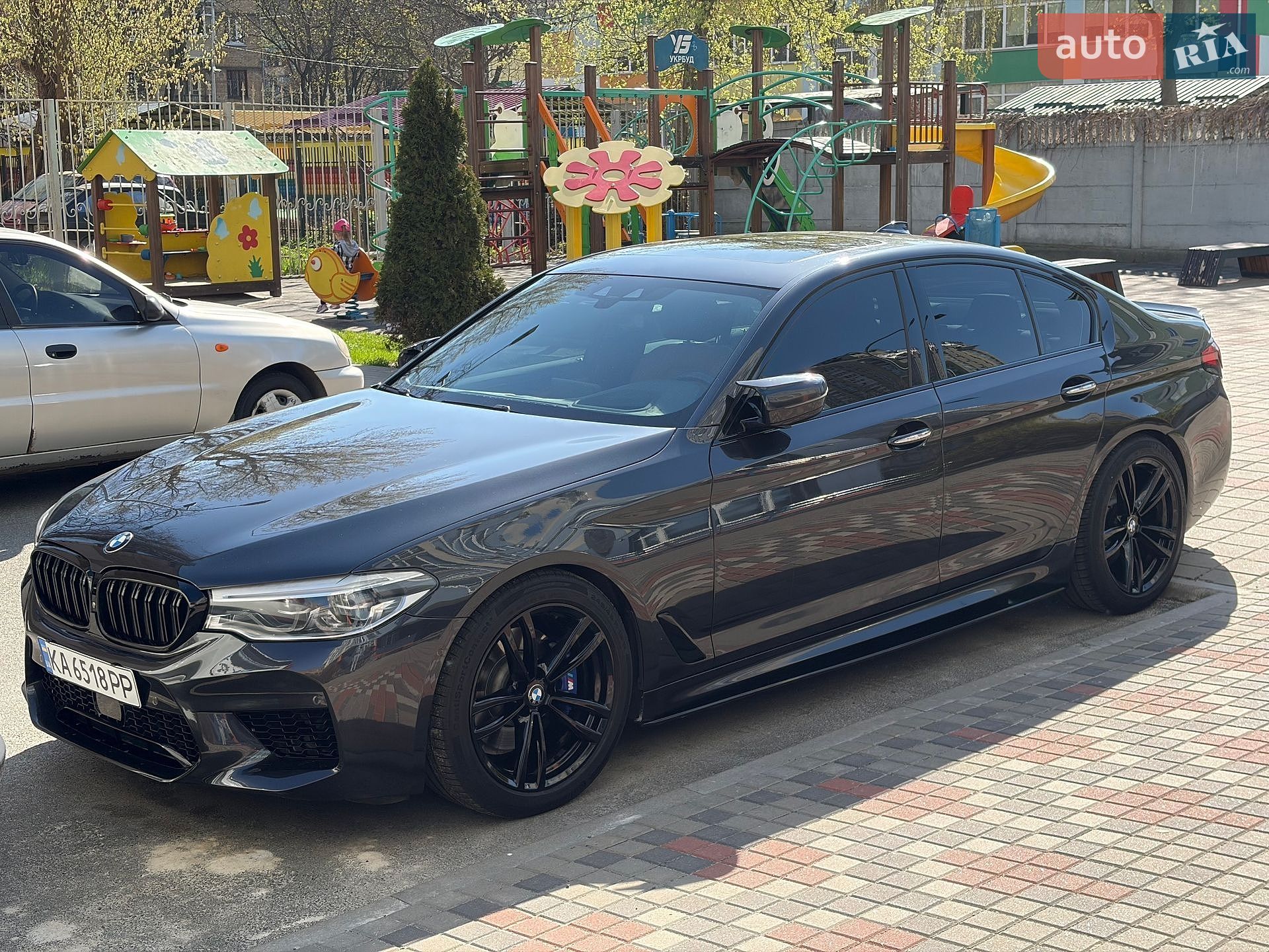 BMW 5 Series 2017 VIN WBAJC91030G942238 фото оголошення 13 з 15