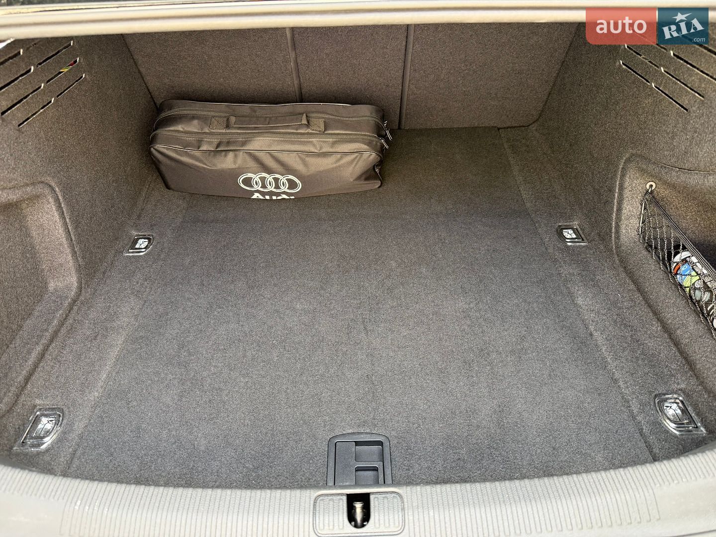 Audi A4 2018 VIN WAUZZZF49JA177344 фото оголошення 20 з 22