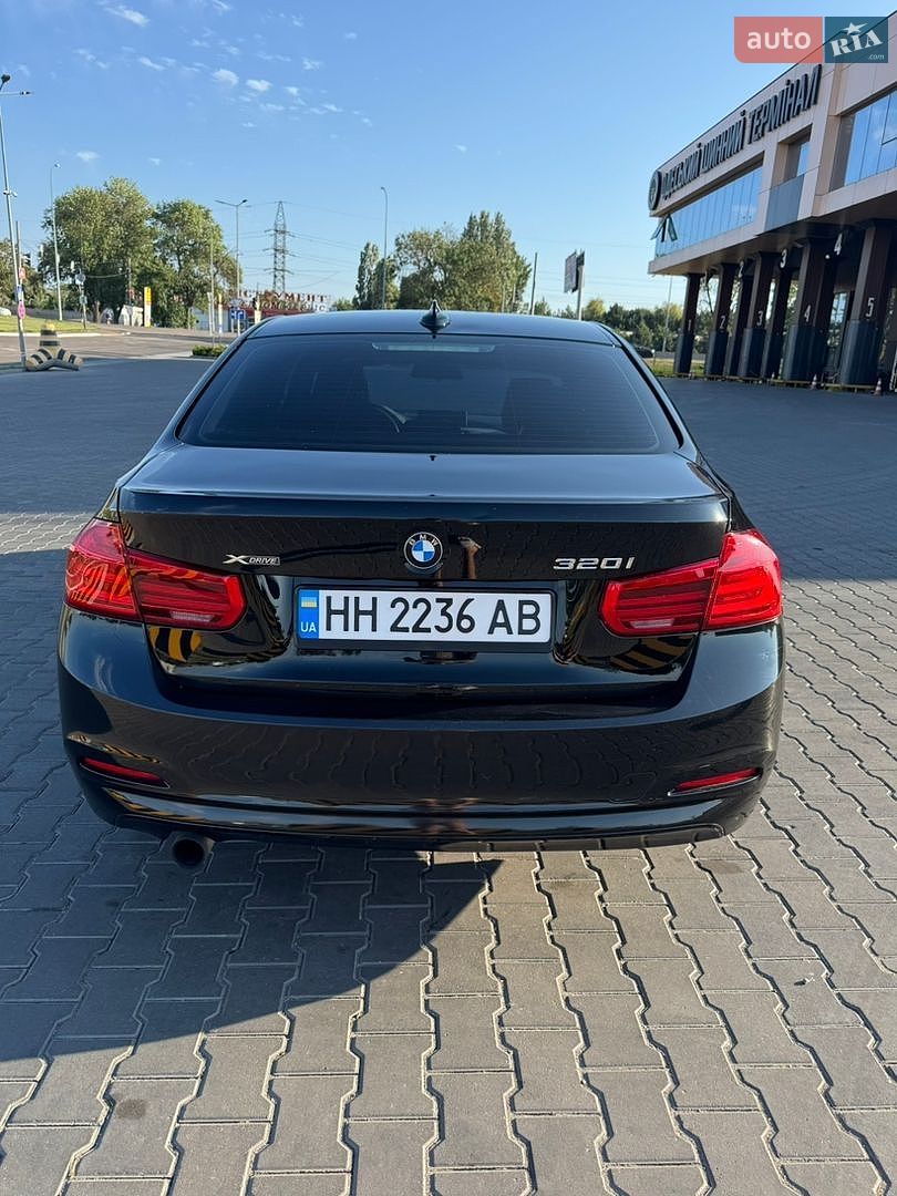 BMW 3 Series 2015 VIN WBA8E5G58GNT41644 фото оголошення 4 з 19