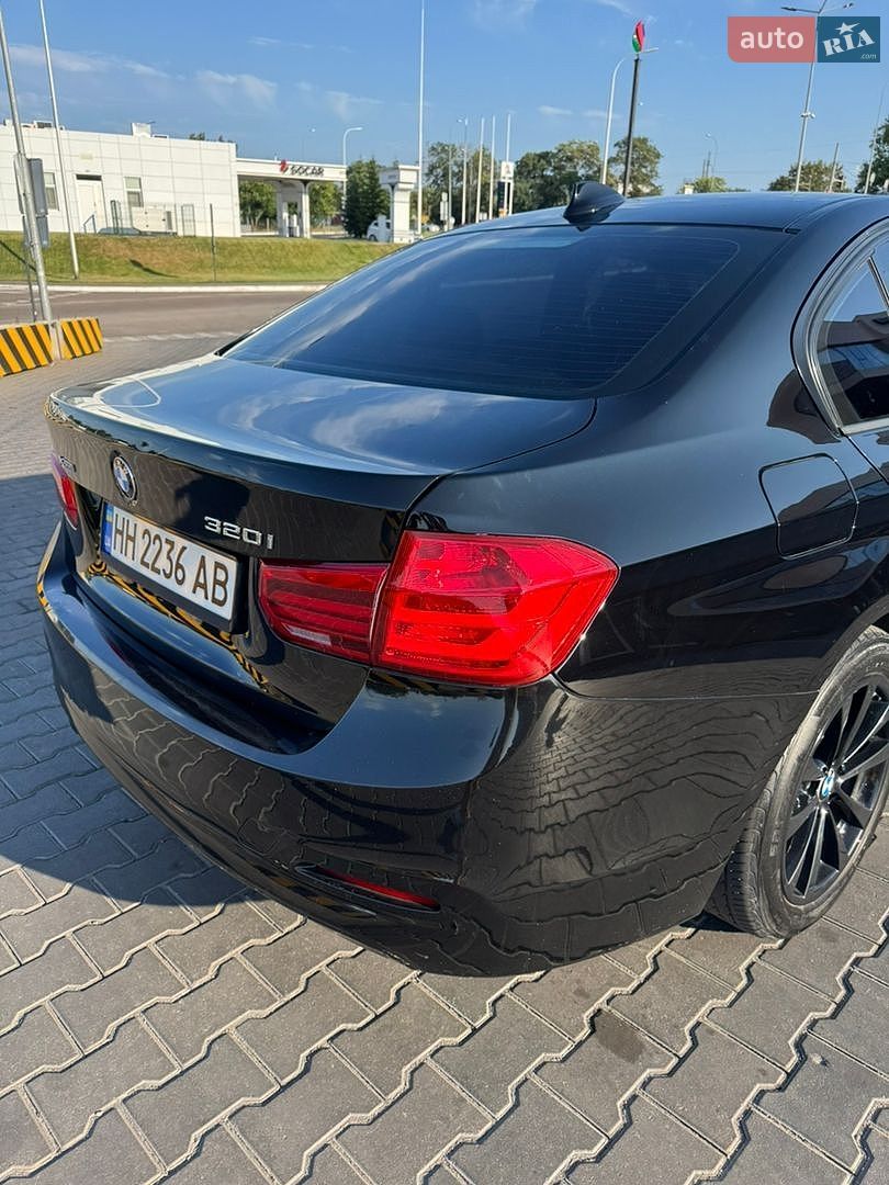 BMW 3 Series 2015 VIN WBA8E5G58GNT41644 фото оголошення 5 з 19