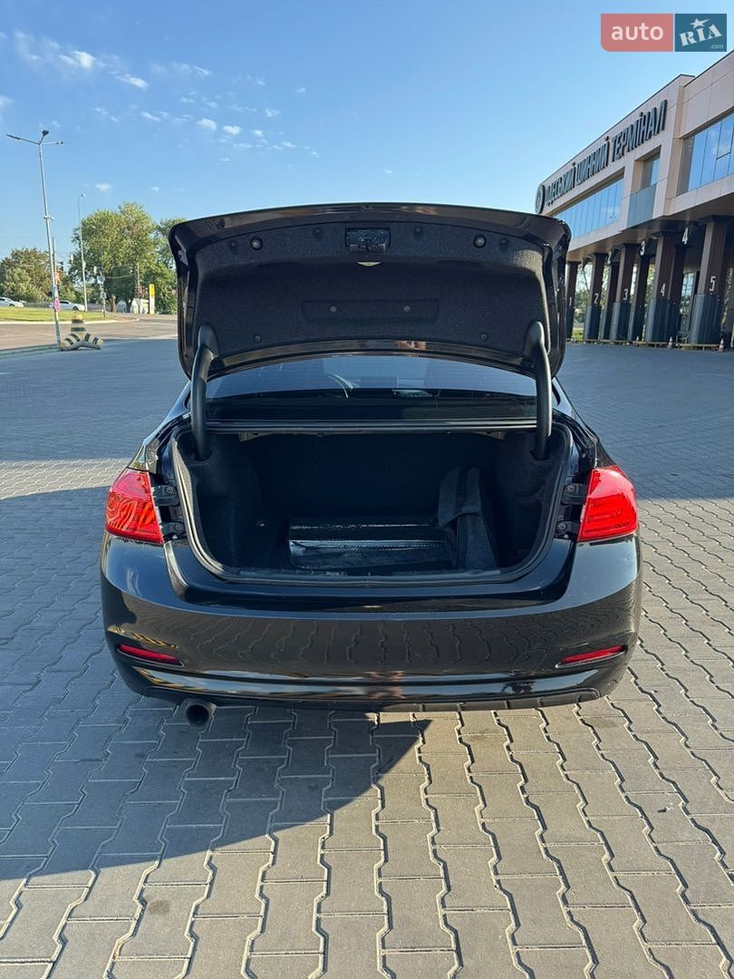 BMW 3 Series 2015 VIN WBA8E5G58GNT41644 фото оголошення 8 з 19
