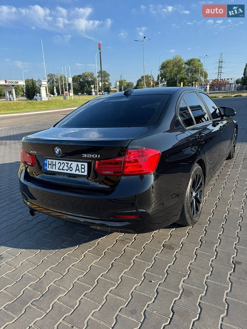 BMW 3 Series 2015 VIN WBA8E5G58GNT41644 фото оголошення 15 з 19