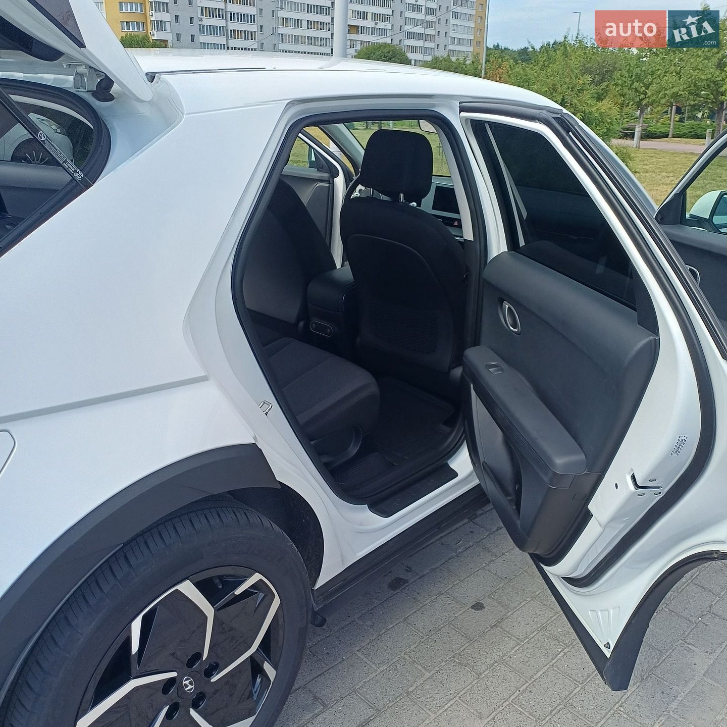 Hyundai Ioniq 5 2023 VIN KM8KMDDF1RU276093 фото оголошення 9 з 20