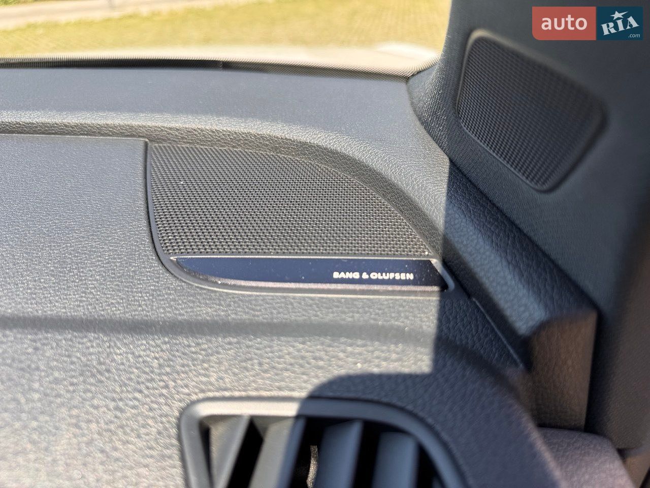 Audi SQ5 2017 VIN WA1A4AFY1J2018406 фото оголошення 18 з 22