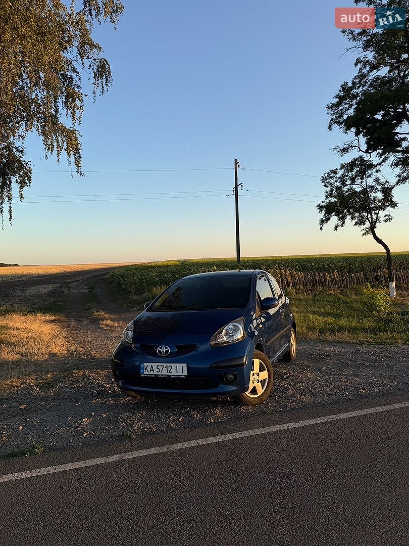 Toyota Aygo 2008 VIN JTDJG10CX0N292212 фото оголошення 2 з 7