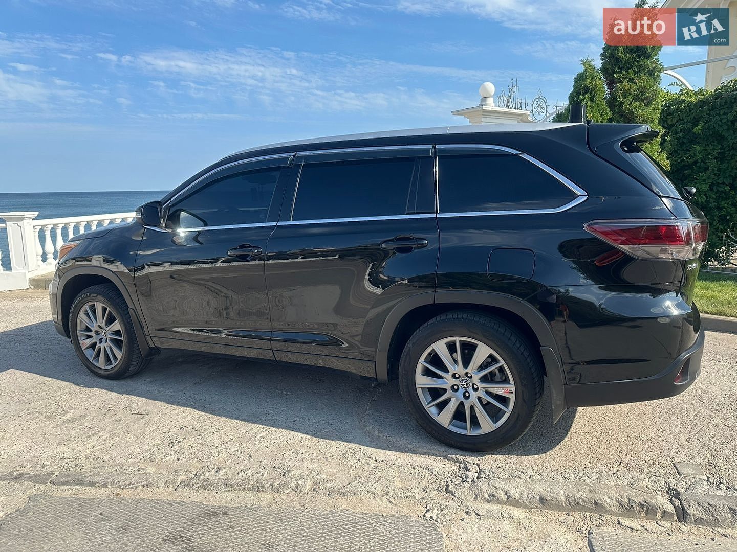 Toyota Highlander 2014 VIN 5TDDKRFH90S047411 фото оголошення 8 з 30