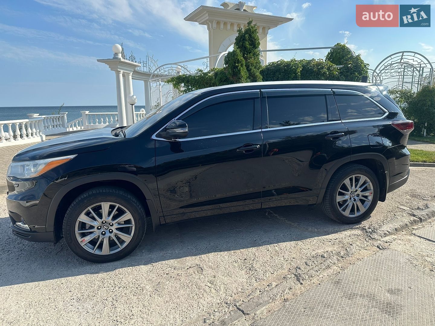 Toyota Highlander 2014 VIN 5TDDKRFH90S047411 фото оголошення 9 з 30