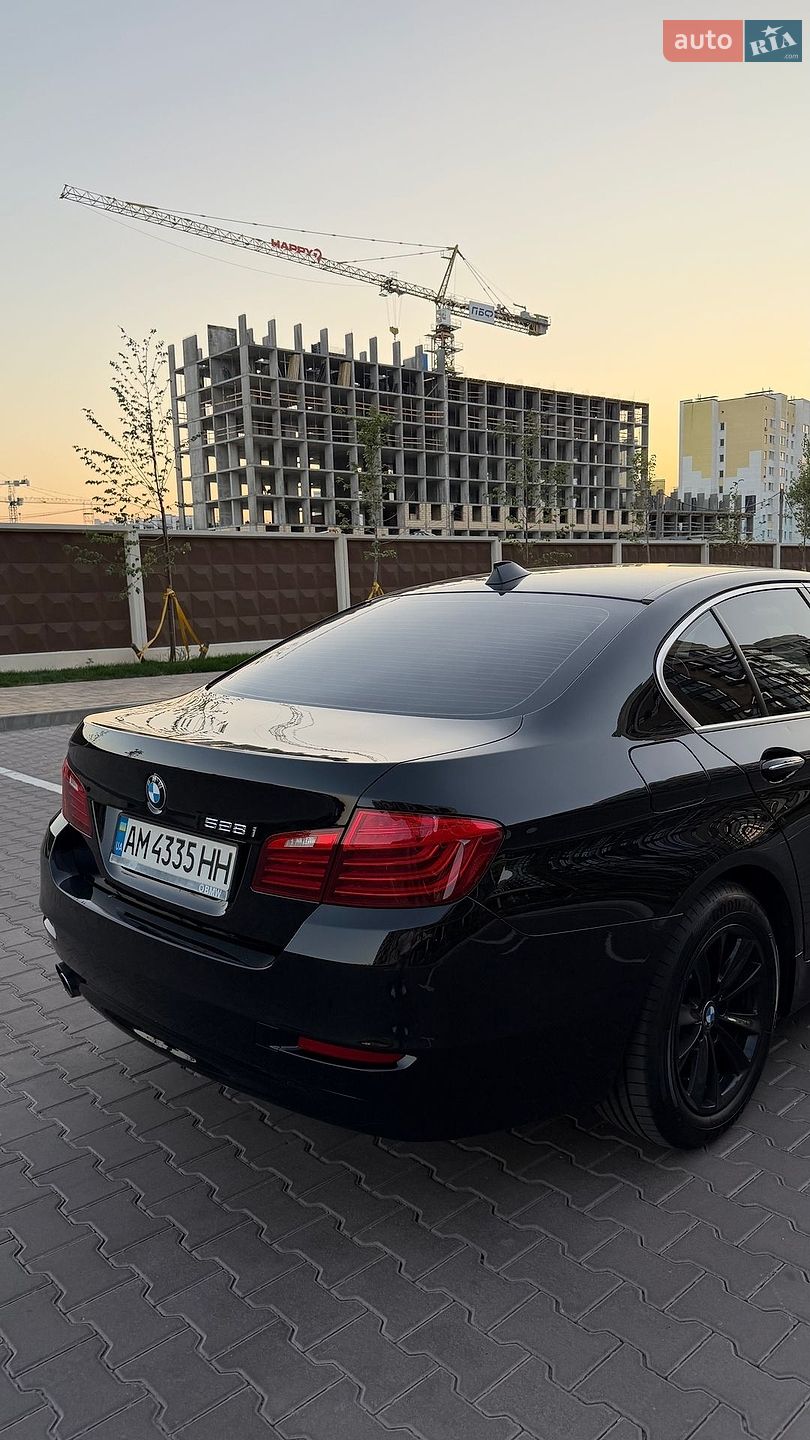 BMW 5 Series 2015 VIN WBA5A5C59FD516850 фото оголошення 17 з 47