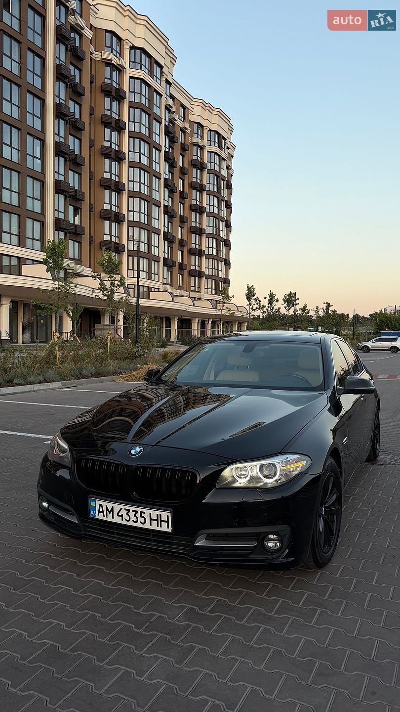 BMW 5 Series 2015 VIN WBA5A5C59FD516850 фото оголошення 2 з 47